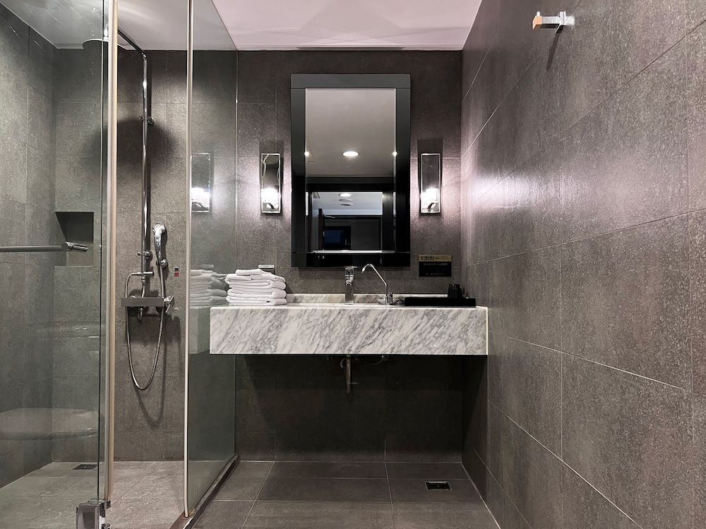 Talmud Hotel Kaohsiung LoveRiver Standard Triple Room 3