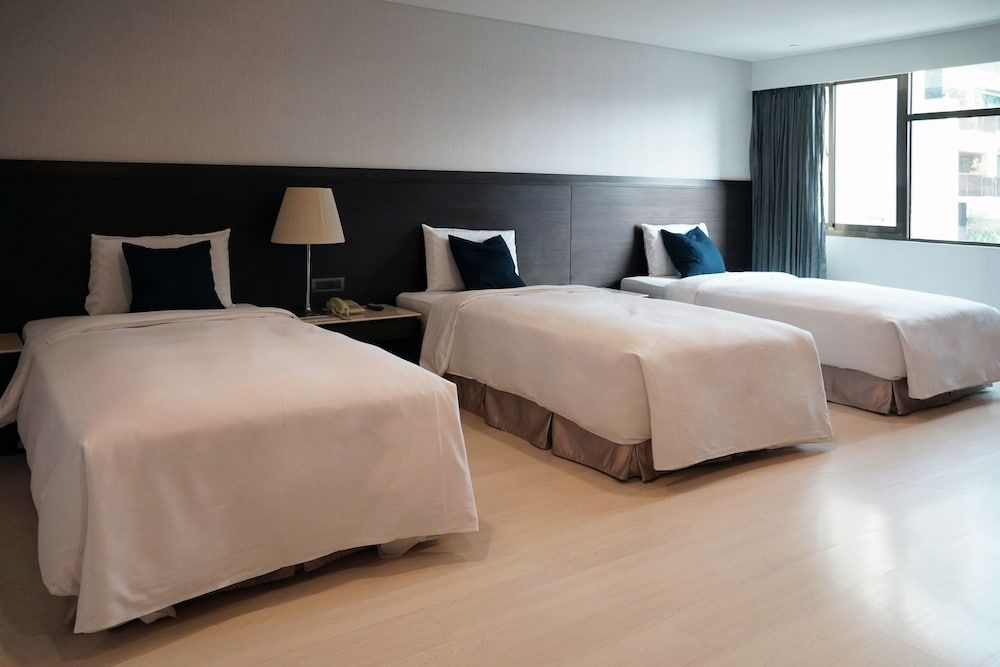 Talmud Hotel Kaohsiung LoveRiver Standard Triple Room 2