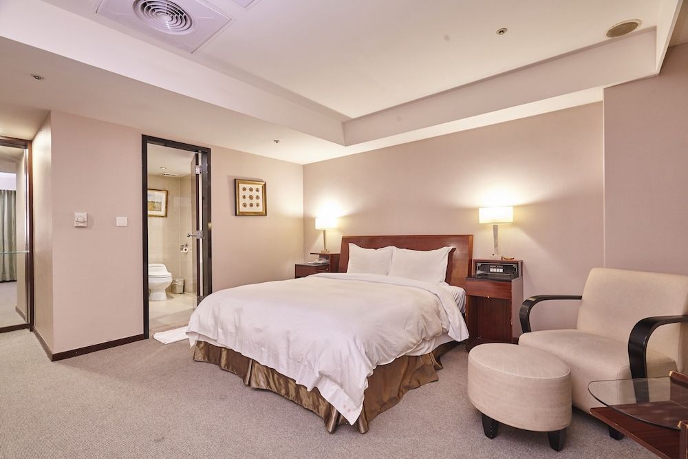 Family Hotel Taipei Business Double Room, 1 Queen Bed 2
