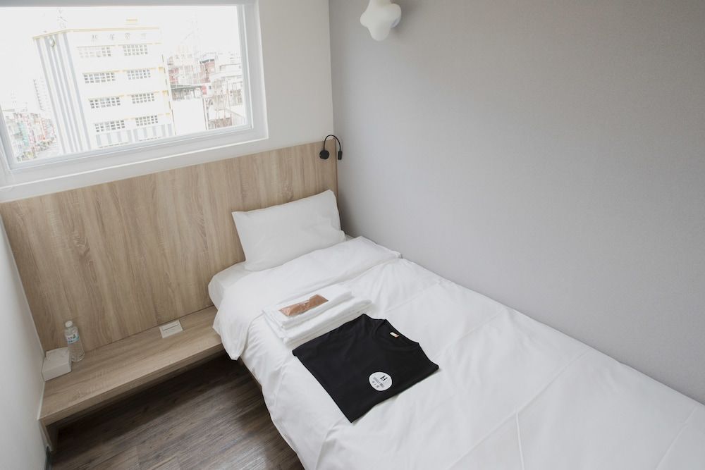 Adjoining Rooms - Female Only