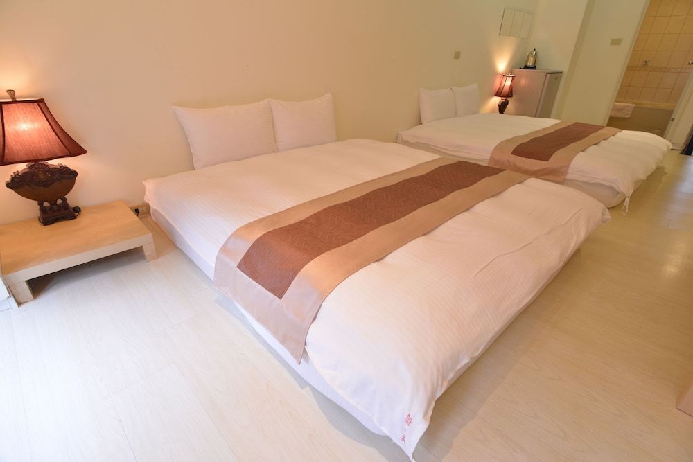 Yago Lodge Quadruple Room 3