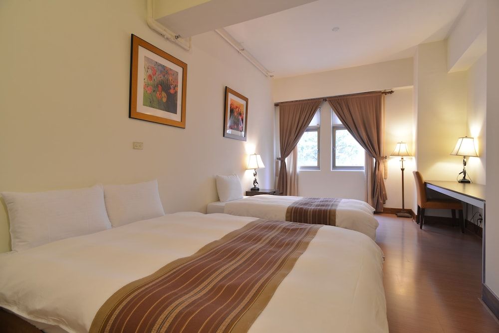 undefined Yago Lodge 9