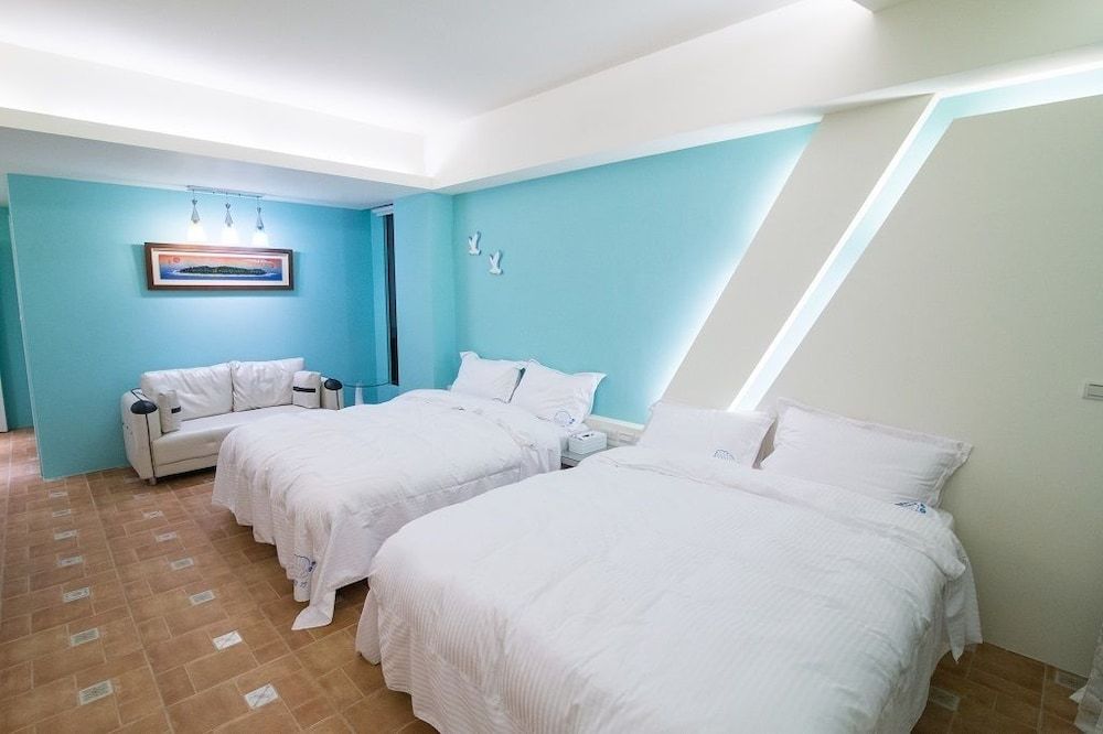 Shell Sand Homestay                                                                        Superior Quadruple Room, Ocean View 11