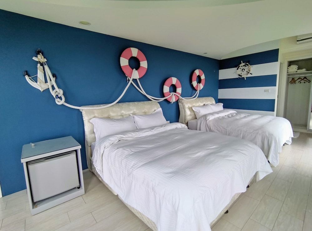 Shell Sand Homestay                                                                        Superior Quadruple Room, Ocean View 2