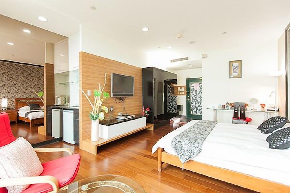 85 Cape Suites Double Room, Sea View 13