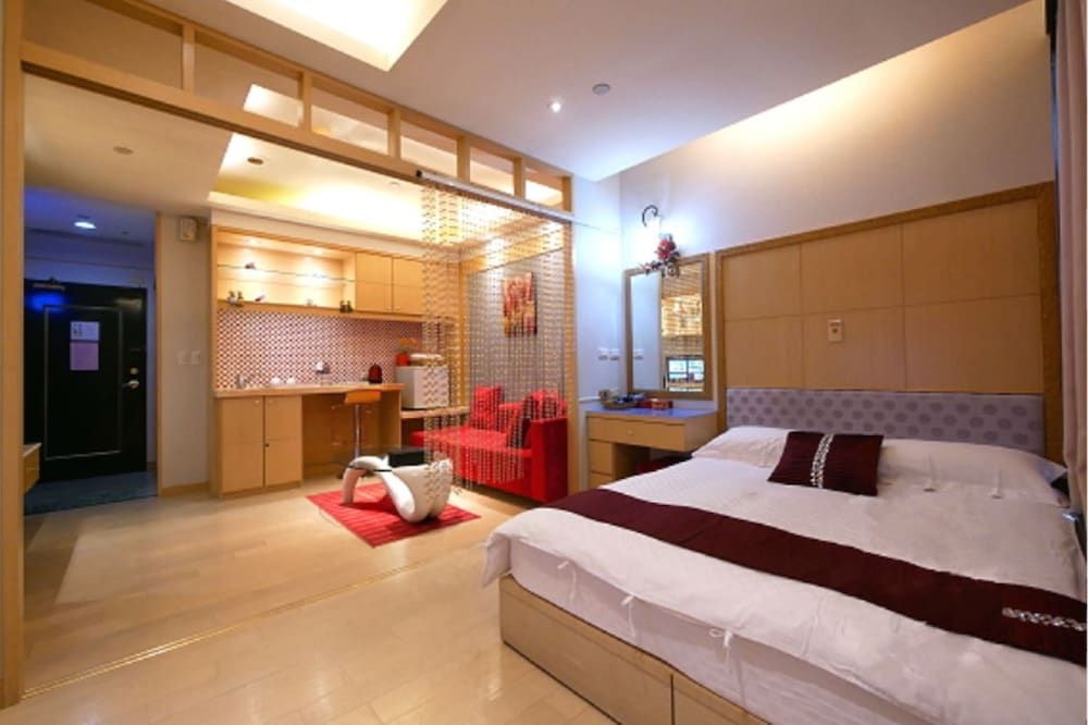 85 Cape Suites Double Room, Sea View 4