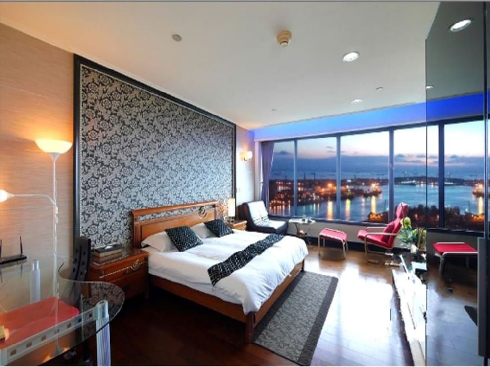 85 Cape Suites Double Room, Sea View 2