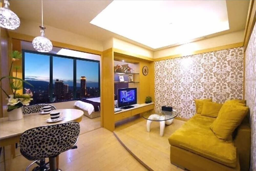 85 Cape Suites Double Room (with Street View) 18