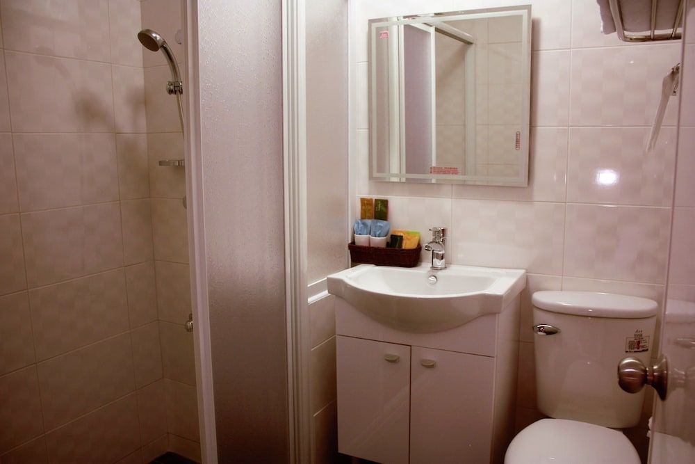 Prince To Travel Hotel Standard Quadruple Room, 2 Double Beds 6