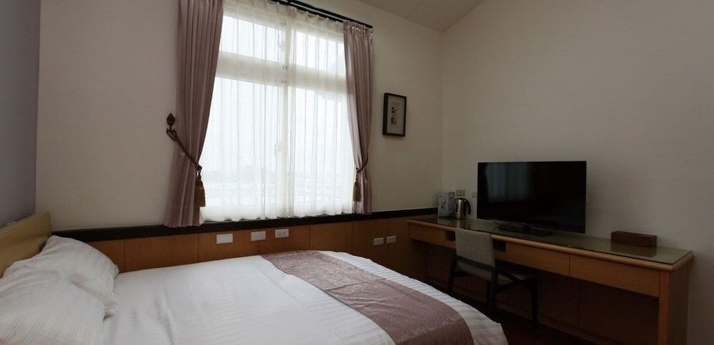 DeepDitch B&B Double Room, Shared Bathroom 6