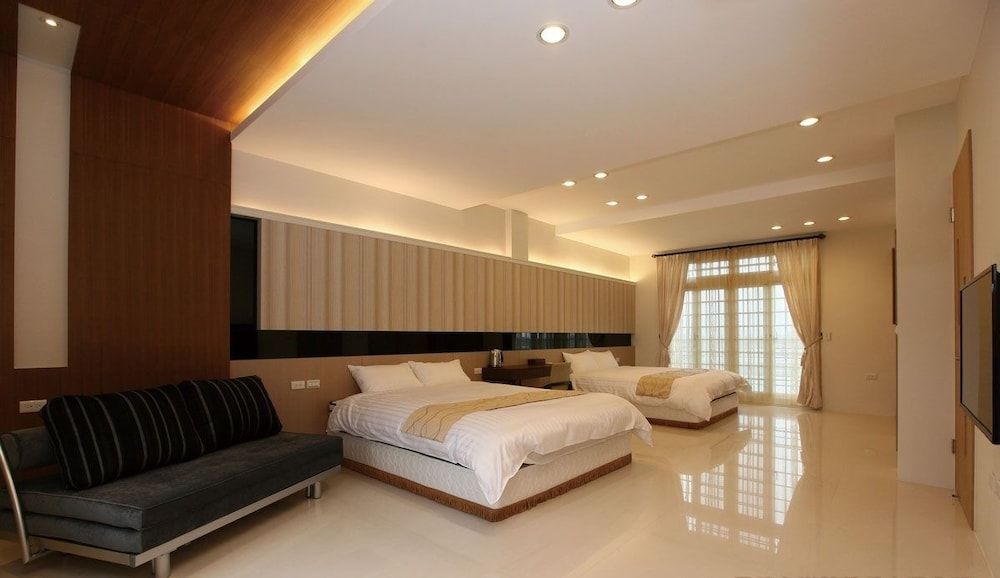 DeepDitch B&B Standard Quadruple Room 7