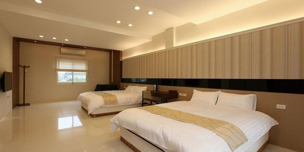 DeepDitch B&B Standard Quadruple Room 6