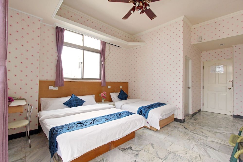 Elite Triple Room