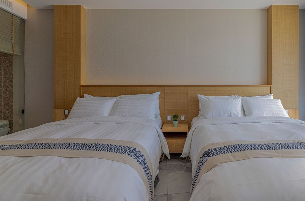 Sun Moon Lake Apollo Resort Hotel Family Quadruple Room, Lake View 3