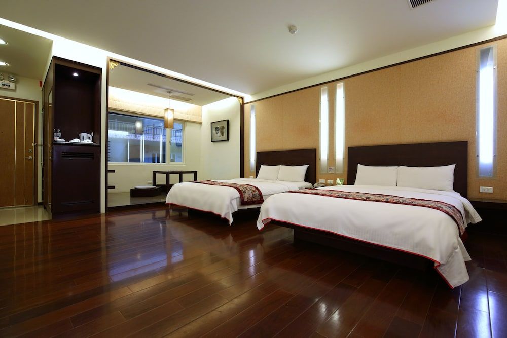 Classic Quadruple Room
