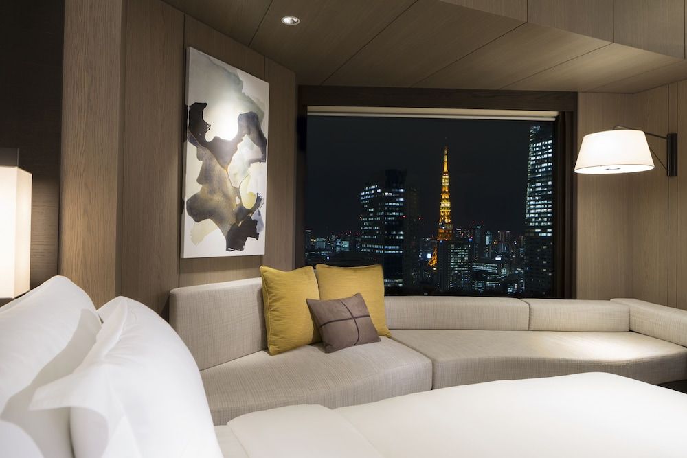 Classic Room, 1 King Bed, Club Lounge Access