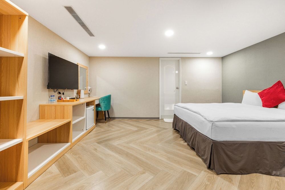 Mu Chen Hotel