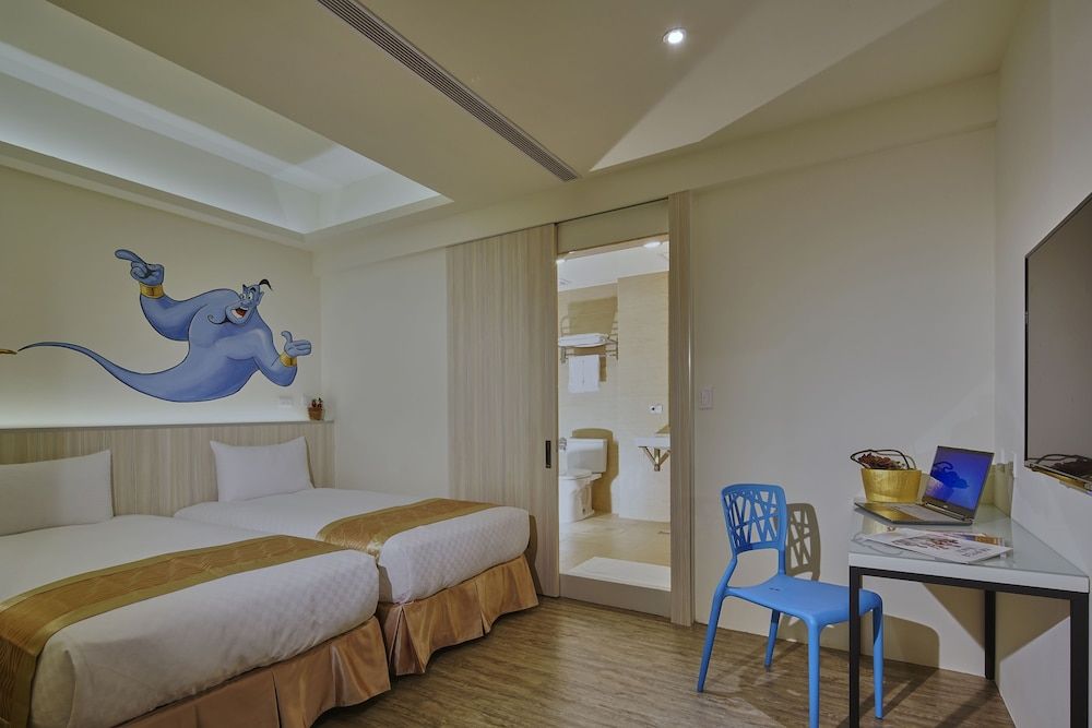 M Hotel Business Room, No Windows 3