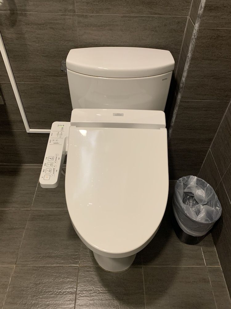 M Hotel Business Room, No Windows 5