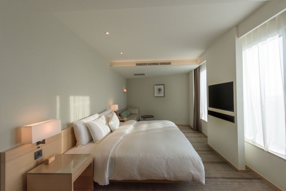 Cozzi King Bed Room
