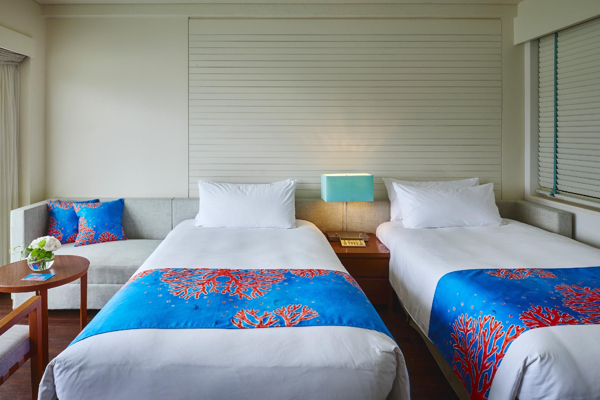 2 Single Classic Coral Floor Manza Beach View