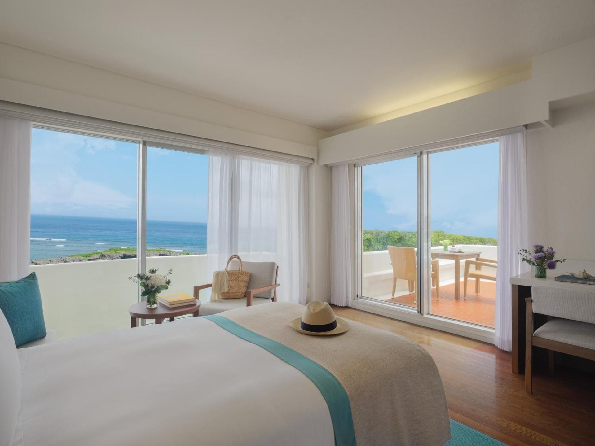 2 Single Classic Club Access Private Terrace Beach View