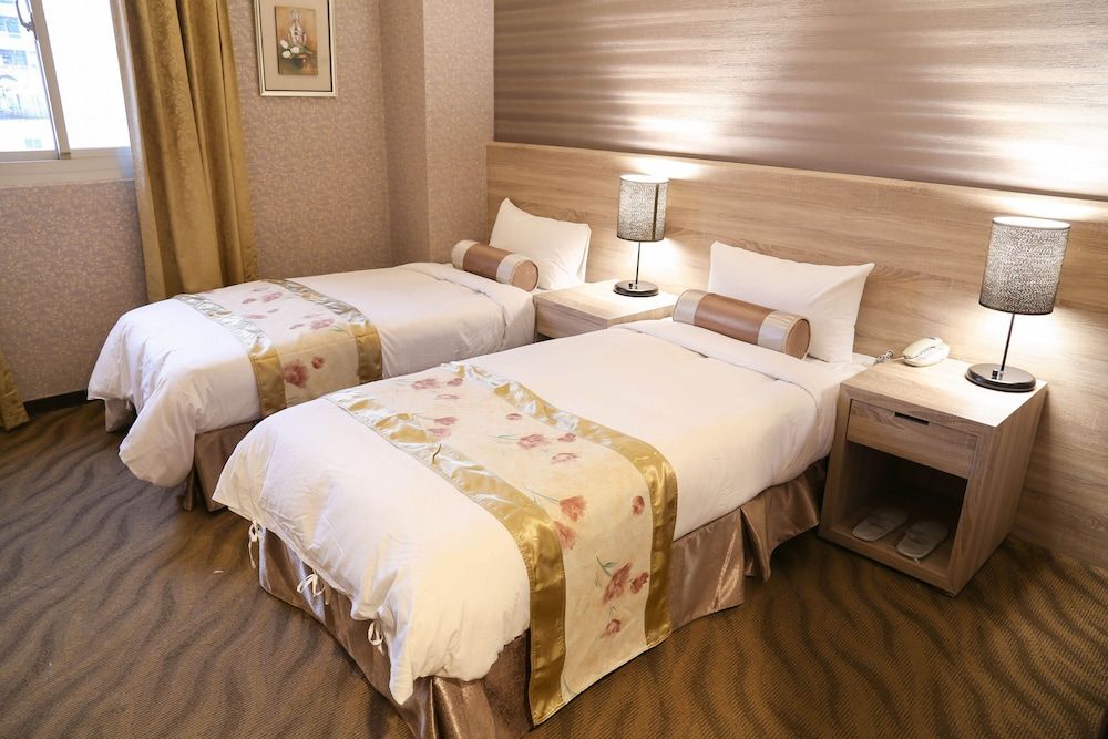 Unique Holiday Hotel Standard Twin Room 3