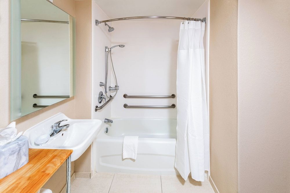 undefined SpringHill Suites Houston Medical Center/NRG Park 8