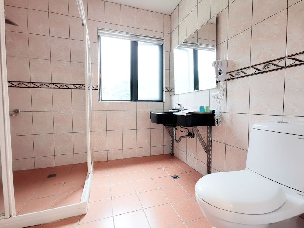 Peach Villa Standard Quadruple Room 14