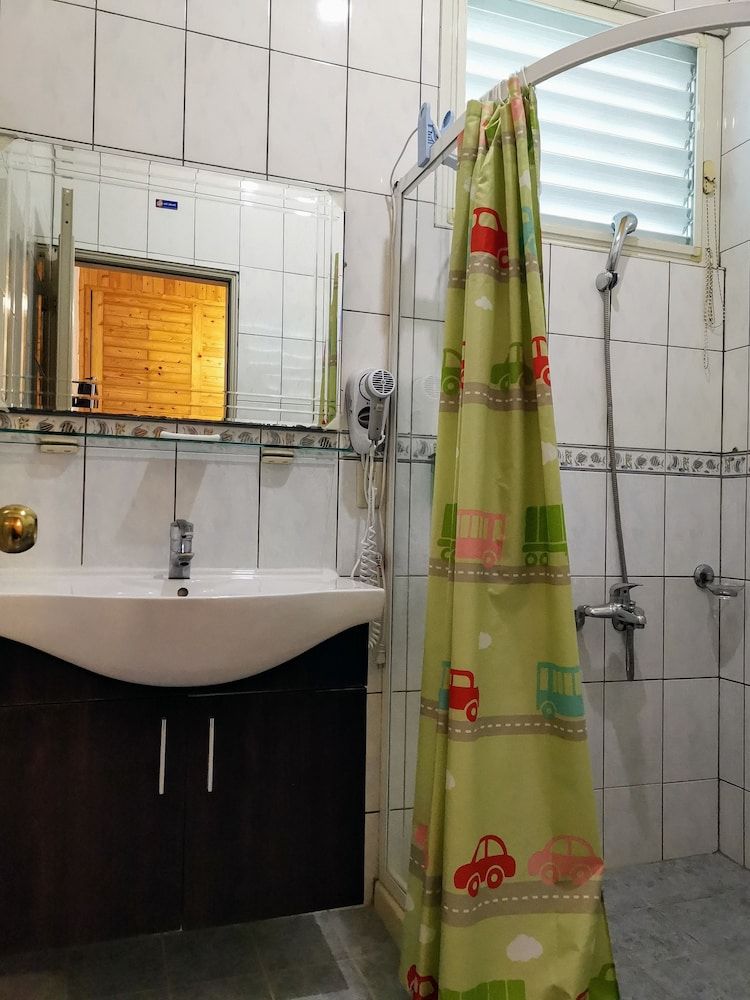 Peach Villa Standard Double Room 12