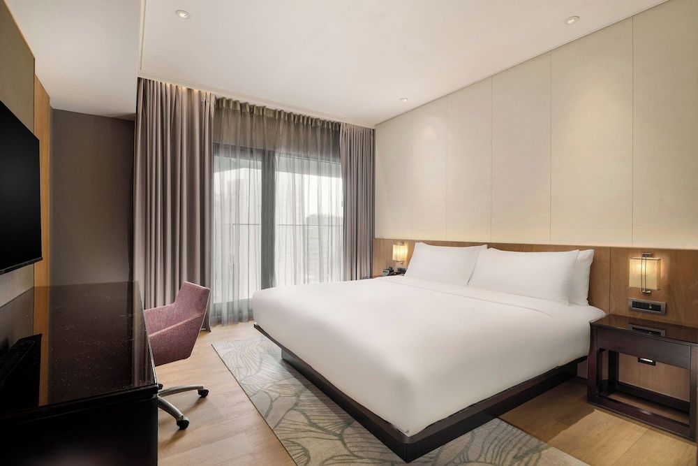 Aloft Taipei Zhongshan Room, 1 King Bed, Non Smoking 3