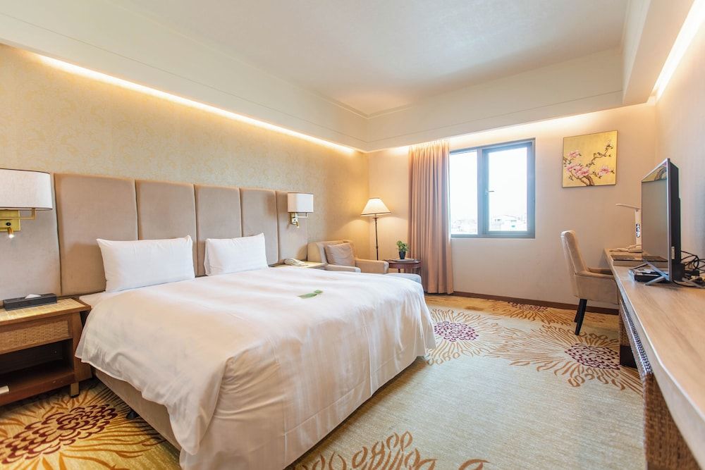 Jia Hsin Garden Hotel Economy Double Room, 1 Queen Bed, Non Smoking 3