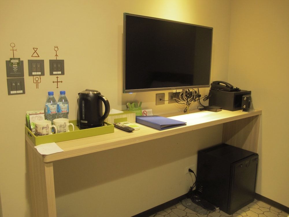 undefined Energy Inn 4