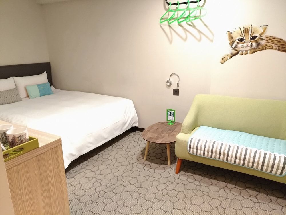 Energy Inn Standard Double Room, 1 Bedroom, No Windows 2