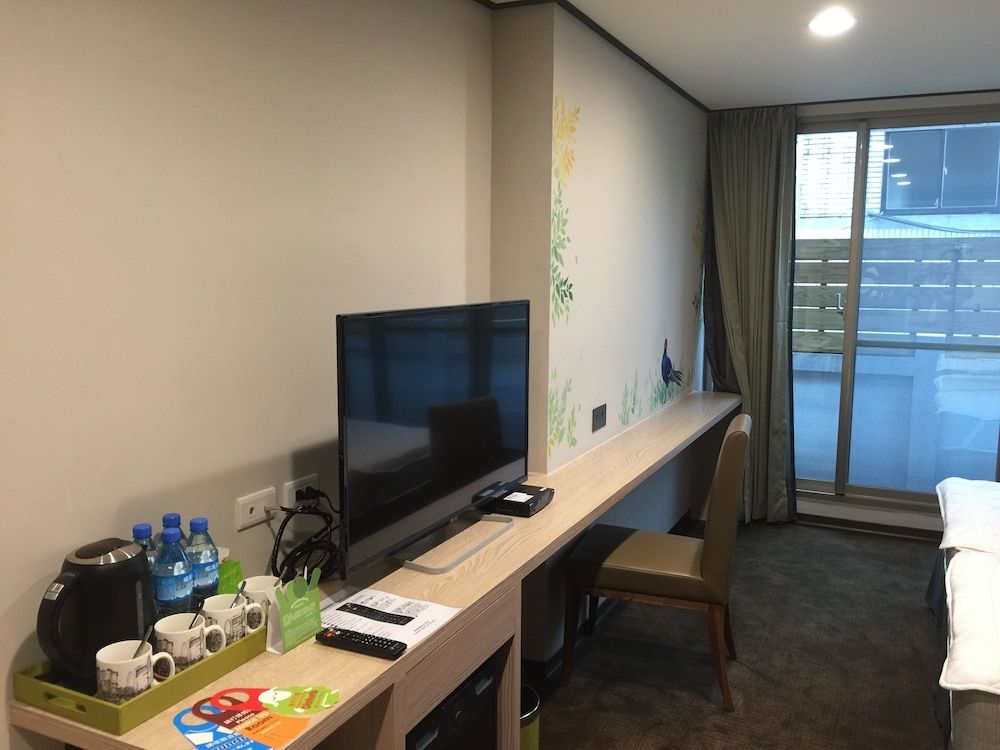 undefined Energy Inn 2