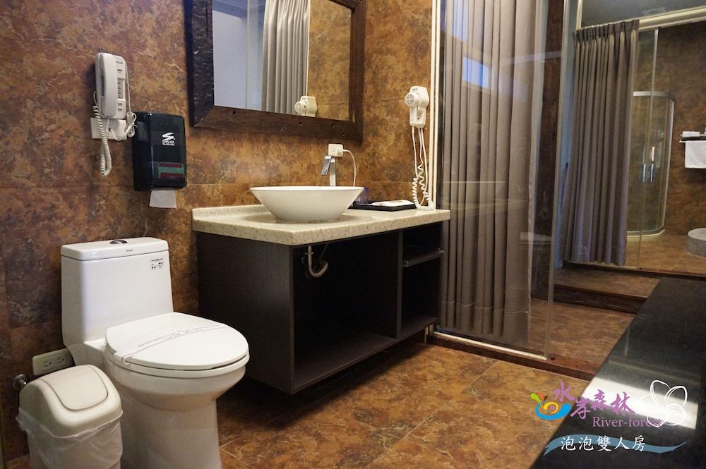 River Forest Leisure Farm Comfort Double Room 7