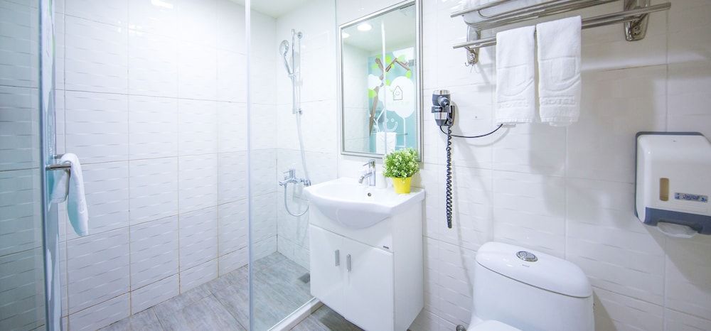 Smile 73 Hotel Family Double Room 6