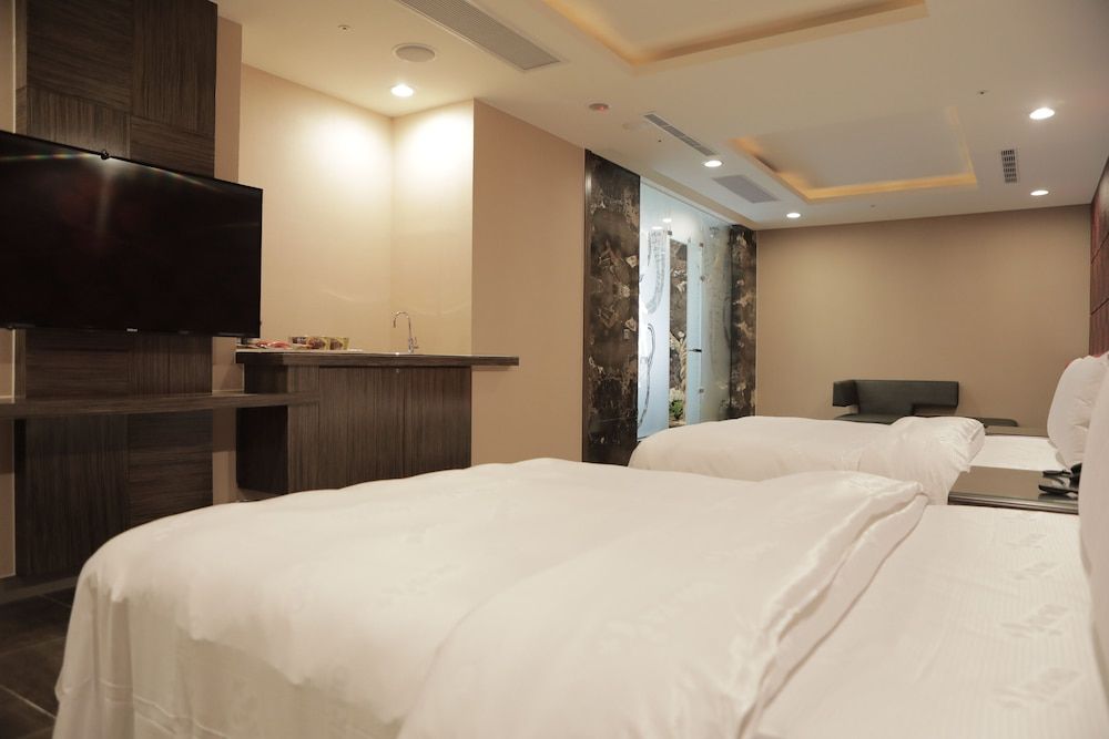 Design Quadruple Room
