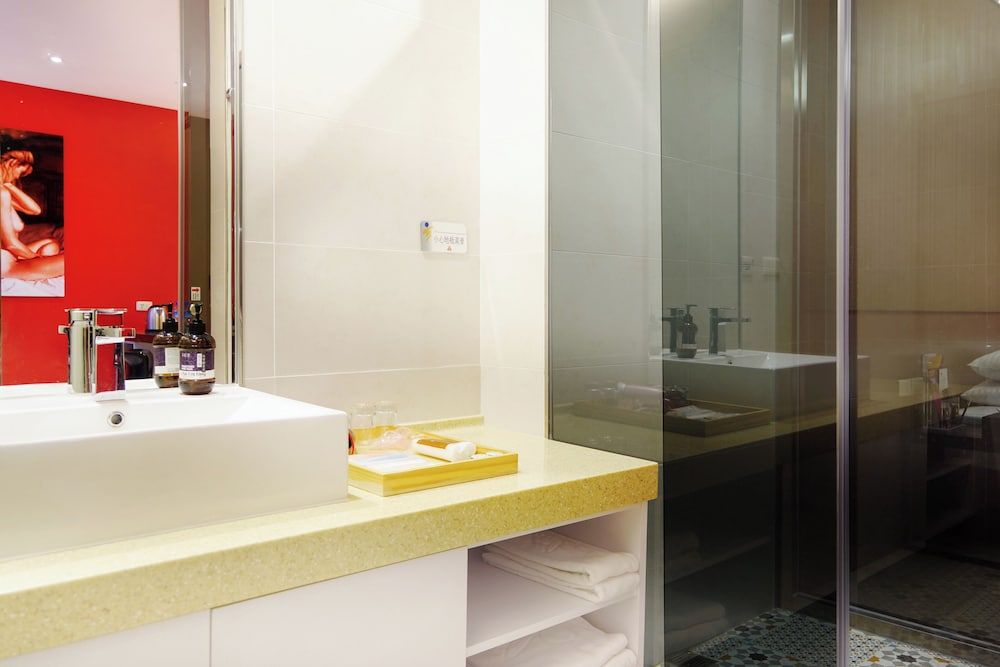 HOYA Resort Hotel Kaohsiung Double Room at Dou Ding MOTEL (Check-in after 20:00) 5