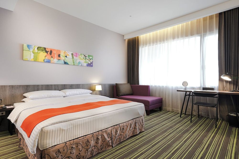 HOYA Resort Hotel Kaohsiung Deluxe Double Room 5
