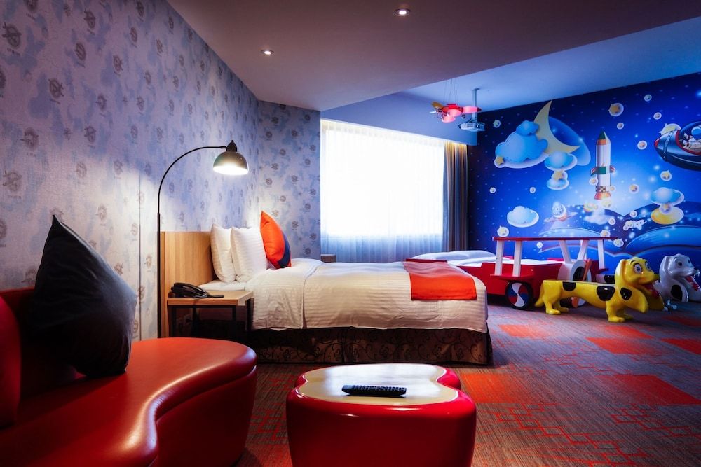 HOYA Resort Hotel Kaohsiung Family Suite (Parent-Child Theme ) 2