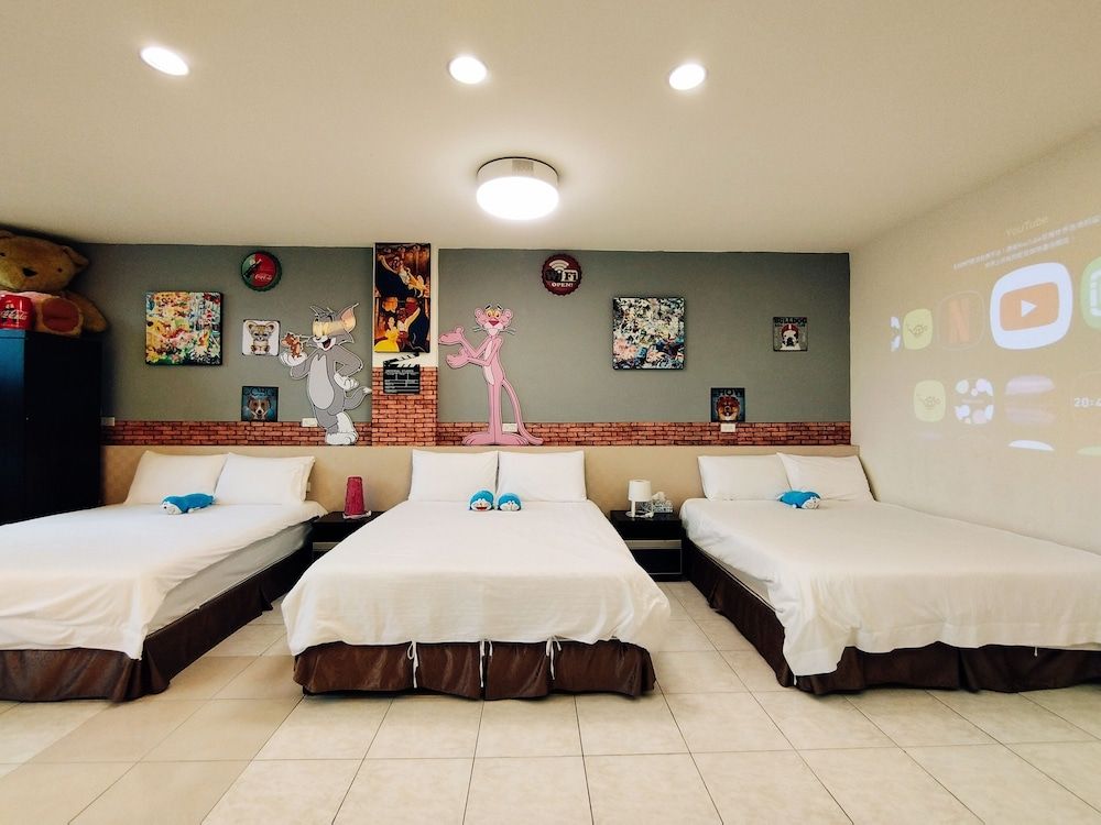 Huadong Homestay Family Room 6