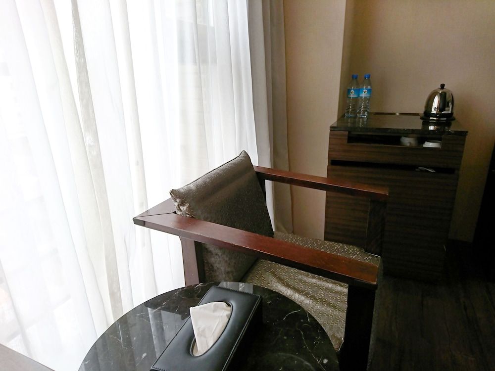 Century Hotel Taoyuan Elite Quadruple Room, Multiple Beds 8