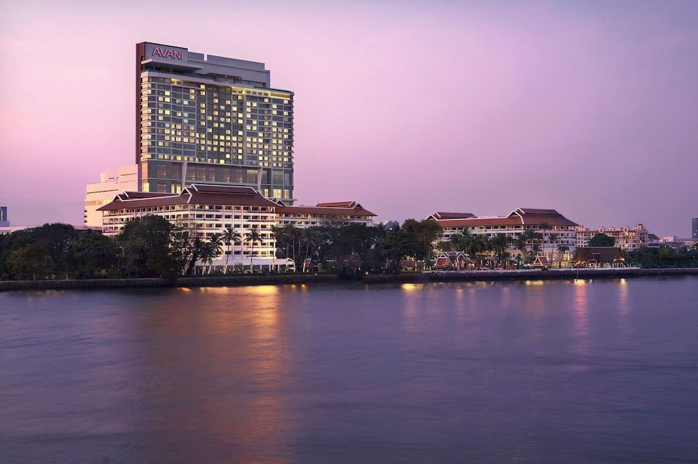 undefined Anantara Riverside Bangkok Resort 3