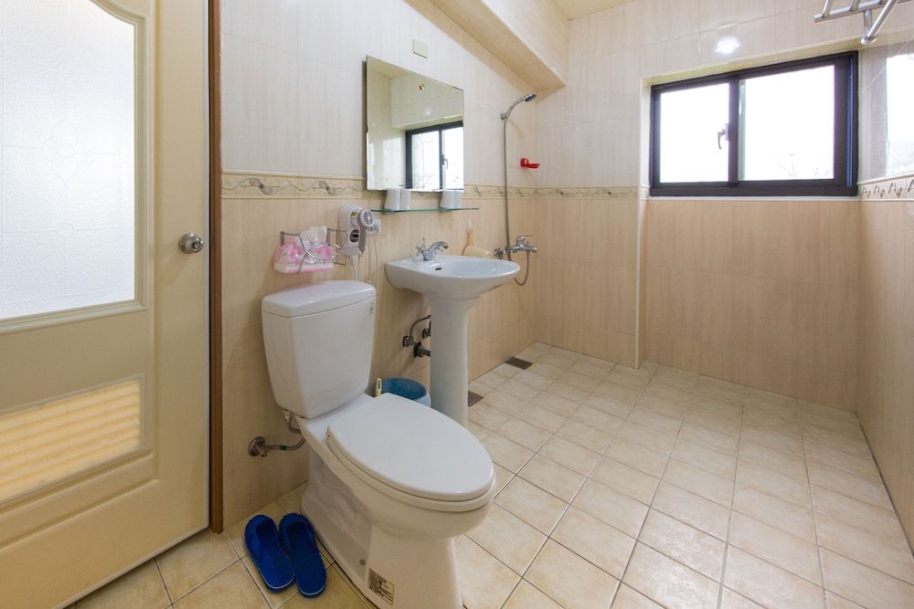 Slow Fly B&B Quadruple Room 5