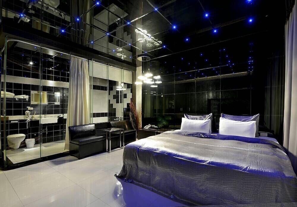 LakeView Homestay Superior Double Room, Lake View 2