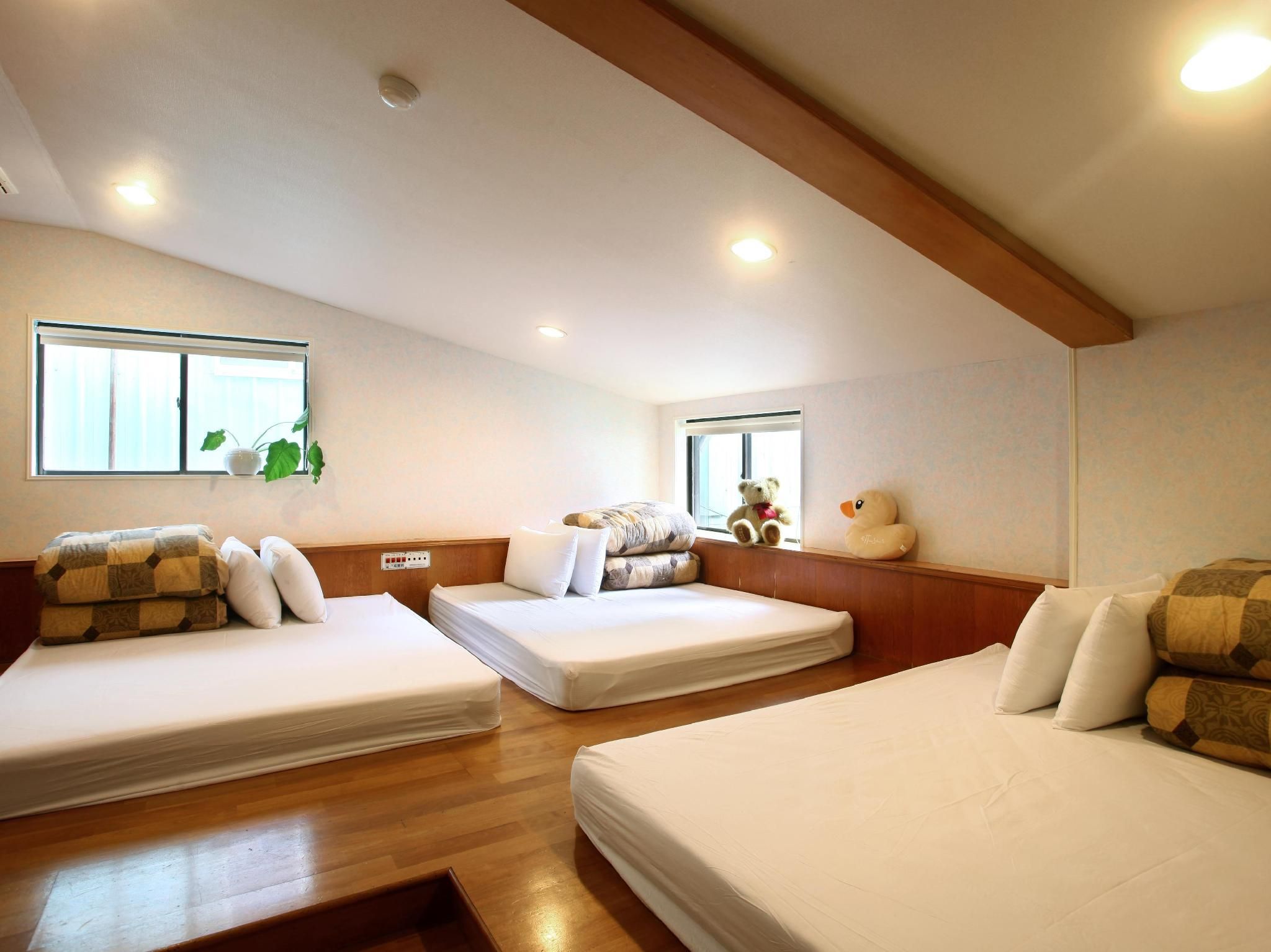 Family Room 6 Adults