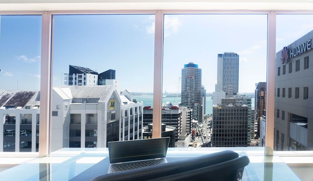 Premium Room, 1 King Bed, Club Lounge Access (High Floor)