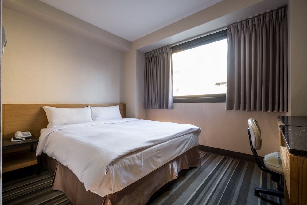 Country Garden Hotel Standard Double Room, 1 Double Bed, Private Bathroom 2