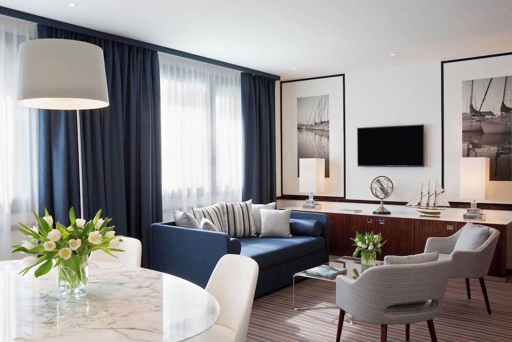 Starhotels President Suite 5